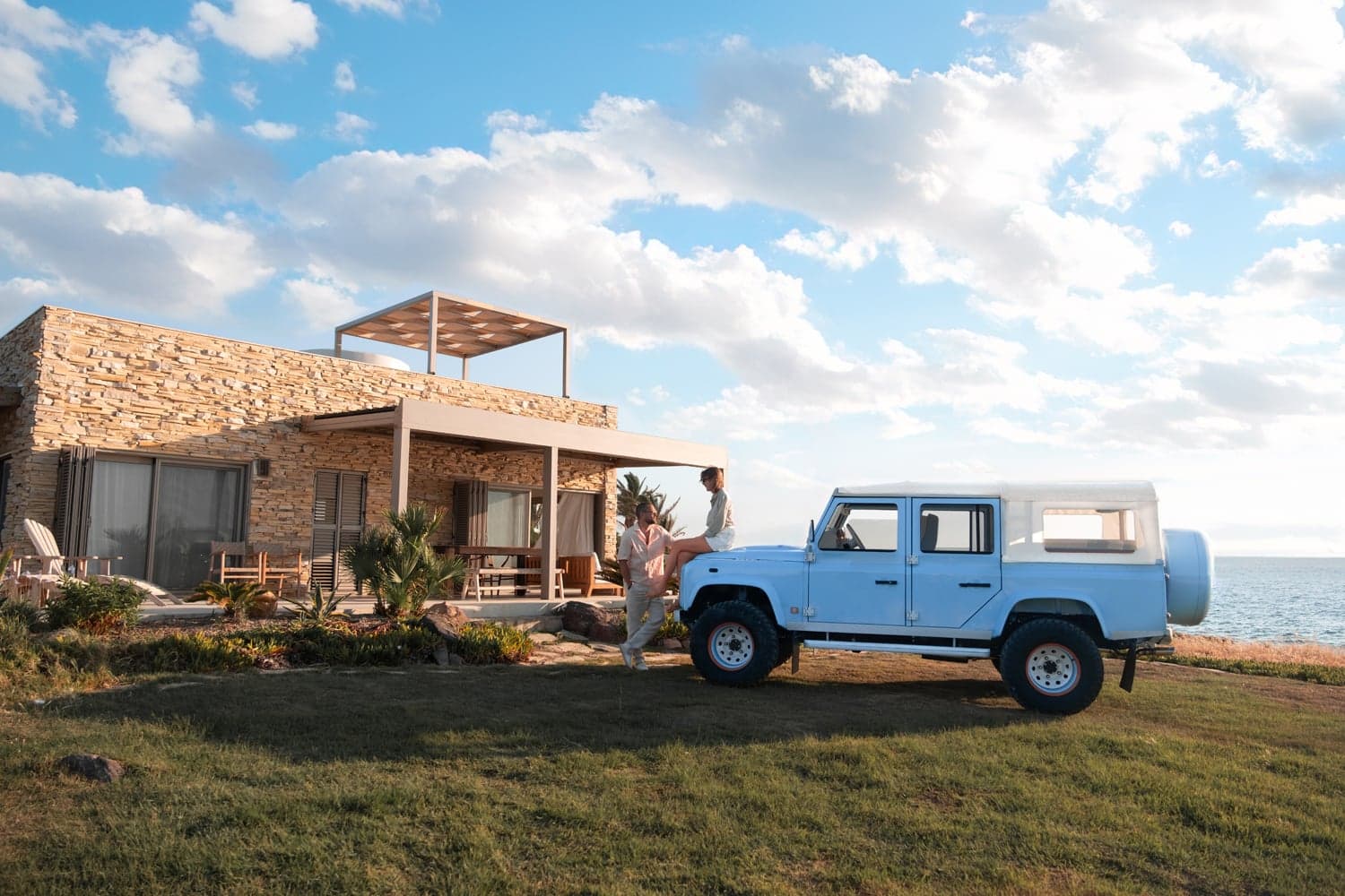 Monarch Defender vs Land Rover Defender: What’s the Difference?